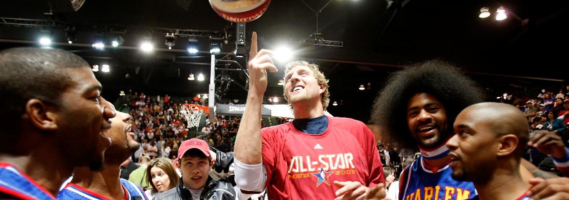 2009-02-14T120000Z_736373216_GF2E52E1IO301_RTRMADP_3_NBA-ALLSTAR.JPG