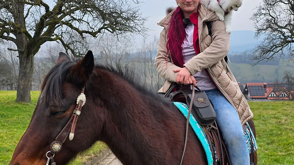 Manche-erinnert-das-Trio-an-Pippi-Langstrumpf