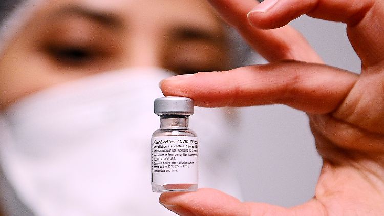 In der Biotech-Branche sind Kurs-Gewinn-Verhältnisse von 25, 30 oder noch höher keine Seltenheit. Biontech hat nur ein KGV von 5.