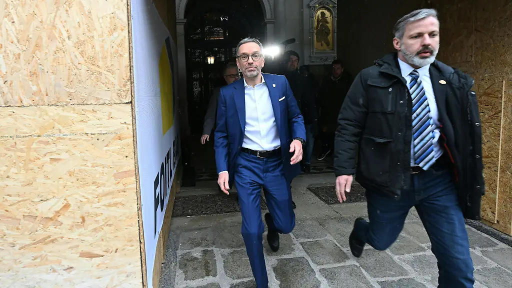 In-Oesterreich-sind-die-Koalitionsgespraeche-zwischen-FPOe-und-OeVP-gescheitert-FPOe-Chef-Herbert-Kickl-teilte-das-dem-Bundespraesidenten-mit