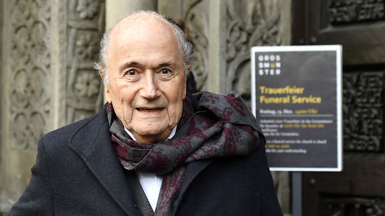 Joseph Blatter steht noch juristische Arbeit bevor.