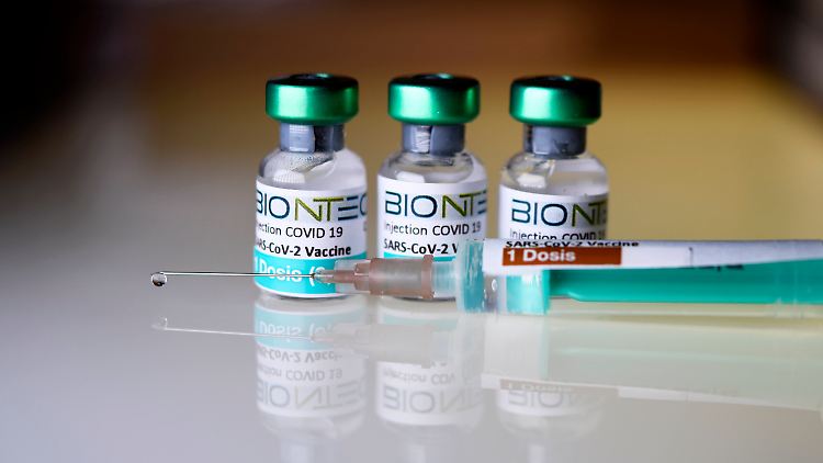Die Partner-Unternehmen Biontech und Pfizer wollen die neue Bestellung ab dem zweiten Quartal ausliefern.