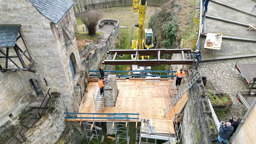 Das-Oberschloss-Kranichfeld-bekommt-eine-neue-Burgbruecke