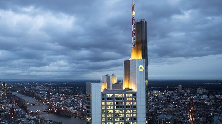 Bei der Commerzbank dauert das Großreinemachen noch an.