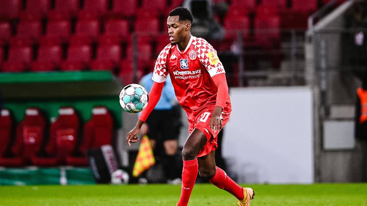 Wieder gab es mehrere positive Coronatests bei Mainz-Profi Edimilson Fernandes.