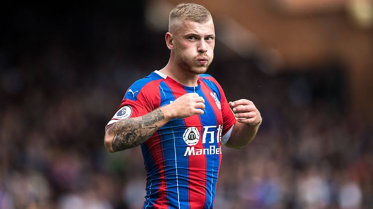 Anfangs läuft es überhaupt nicht, aber Max Meyer darf noch spielen: Nun nicht mal mehr das.