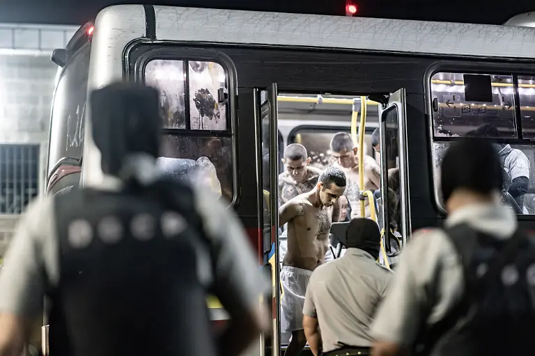 2025-02-06T203733Z-3891625829-MRPRC2W88A48MMQ-RTRMADP-3-EL-SALVADOR-VIOLENCE-GANGS