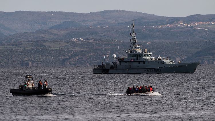 Mit den Vorwürfen gegen Frontex befasst sich bereits eine interne Arbeitsgruppe - jetzt ermittelt auch die EU.