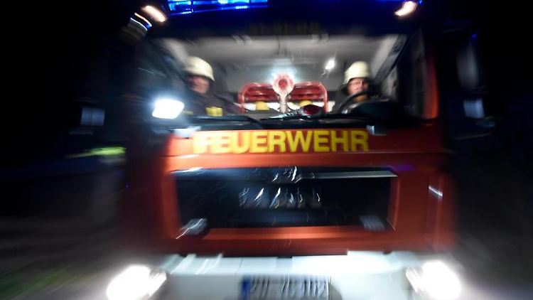 Zahlreiche Rettungskräfte eilten nach den falschen Notrufen vergeblich zu den Einsatzorten. 