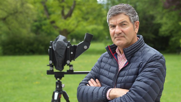 Lois Hechenblaikner fotografiert seit Jahren den Ballermann-Skitourismus in Ischgl.