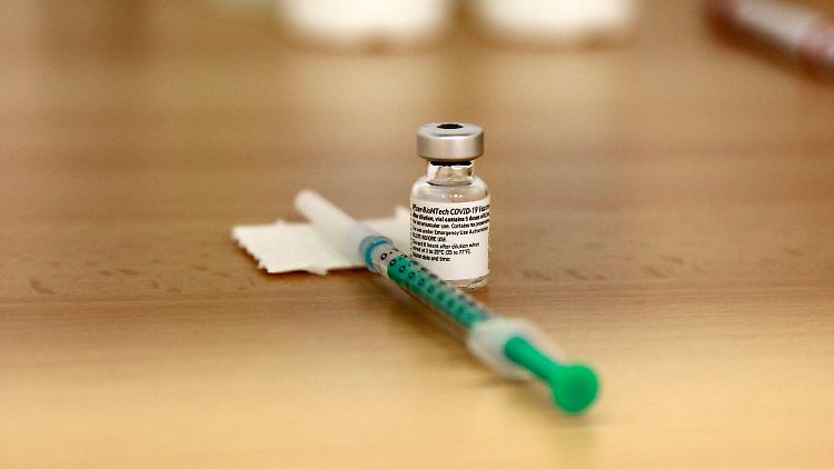 Biontech lässt in NRW beim US-Unternehmen Baxter produzieren.