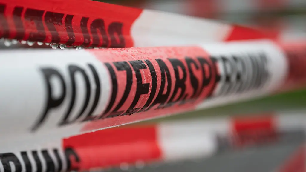 18dfc8cc122a06bc5ffb876595a3e1b9