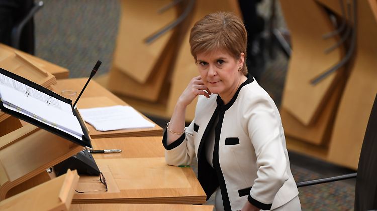 Die schottische Regierungschefin Nicola Sturgeon kündigte an,  ab der kommenden Woche über erwartete Liefermengen zu informieren.