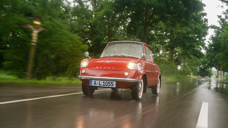 Ein Gebläse für die Frontscheibe gab es für den Mazda R360 noch nicht.