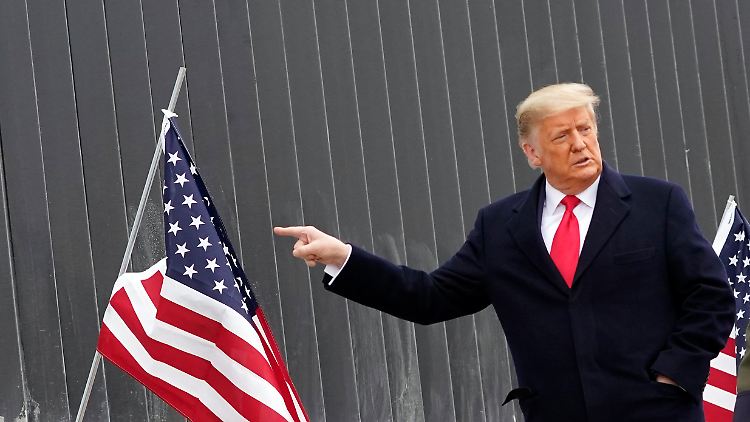 Dass Donald Trump sich selbst begnadigen könnte, gilt als unwahrscheinlich.