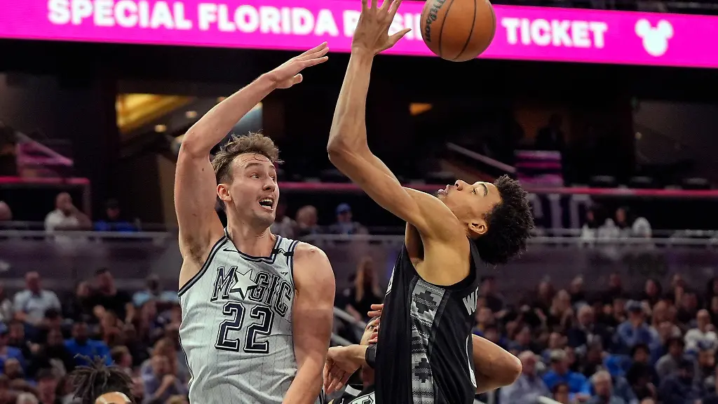 Franz-Wagner-l-fuehrte-die-Orlando-Magic-zum-Erfolg-gegen-die-San-Antonio-Spurs-um-Victor-Wembanyama