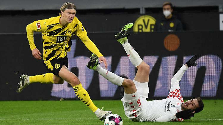 Wechselt Erling Haaland nach London oder bleibt er in Dortmund?