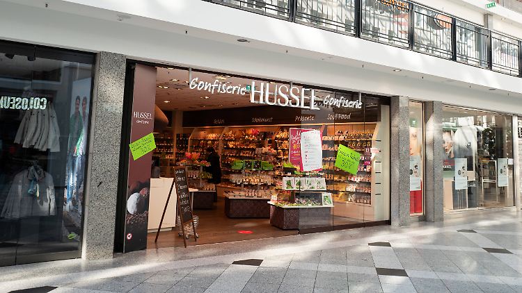 Für die Holding arbeiten rund 1600 Menschen; sie hat bundesweit rund 300 Filialen der Marken Arko, Hussel und Eilles.