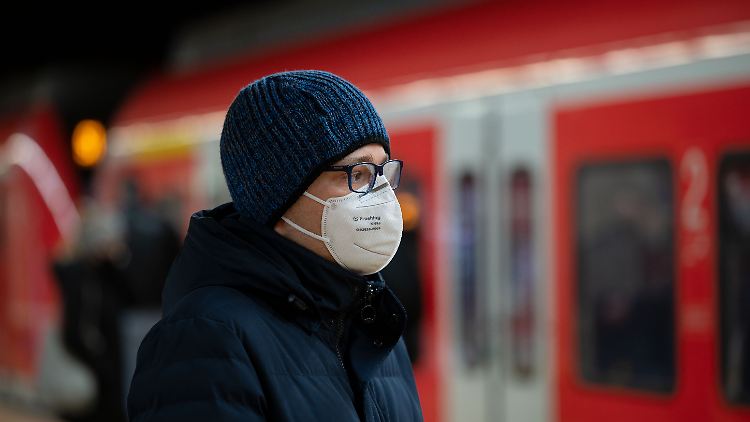 Epidemiologe und Virologe Klaus Stöhr hält niedrige Corona-Inzidenzen im Winter für unrealistisch.