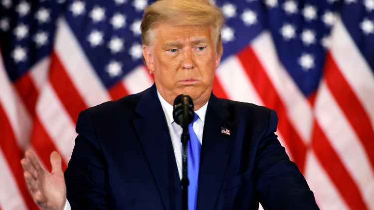 Die Wall Street hat während der Präsidentschaft Trumps deutlich zugelegt - allerdings weniger stark als während Obamas. 