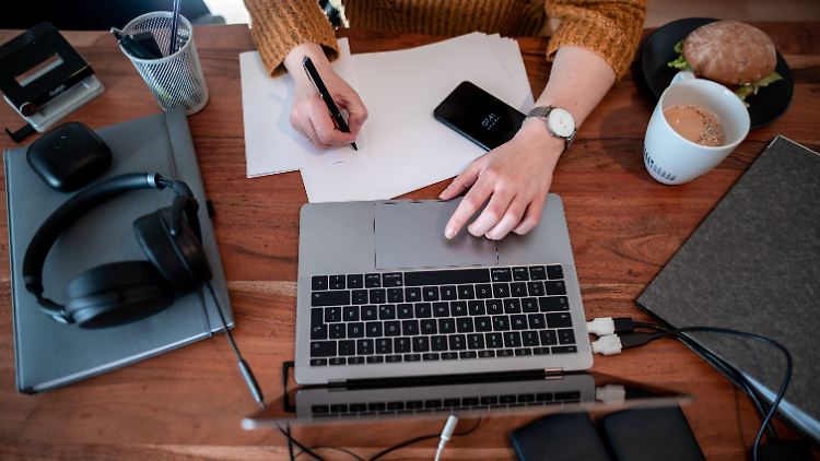 Arbeitgeber könnten verpflichtet werden, Homeoffice anzubieten.