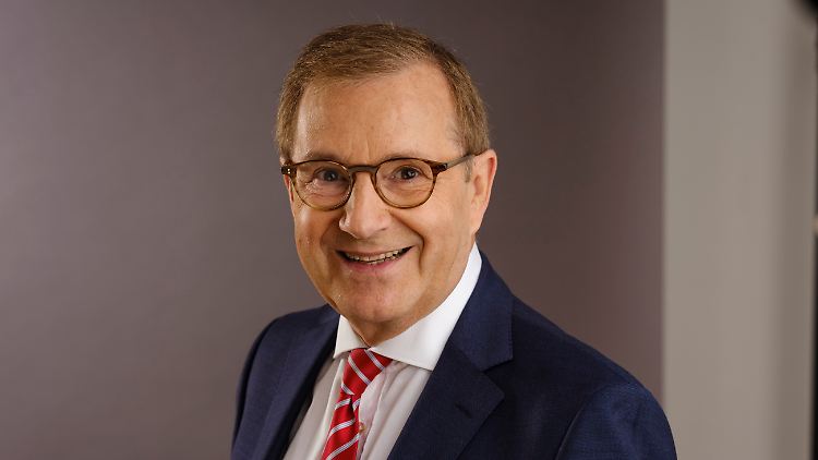 Mit 68 Jahren wird Jan Hofer als Kandidat an der RTL-Tanzshow "Let's Dance" teilnehmen.