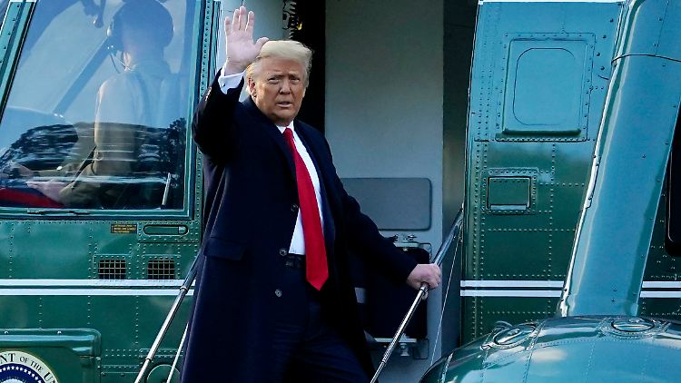 Donald Trump hat zwar verweifelt versucht, seinen Nachfolger zu verhindern - einen "wohlwollenden Brief" hat er Joe Biden aber doch hinterlassen.