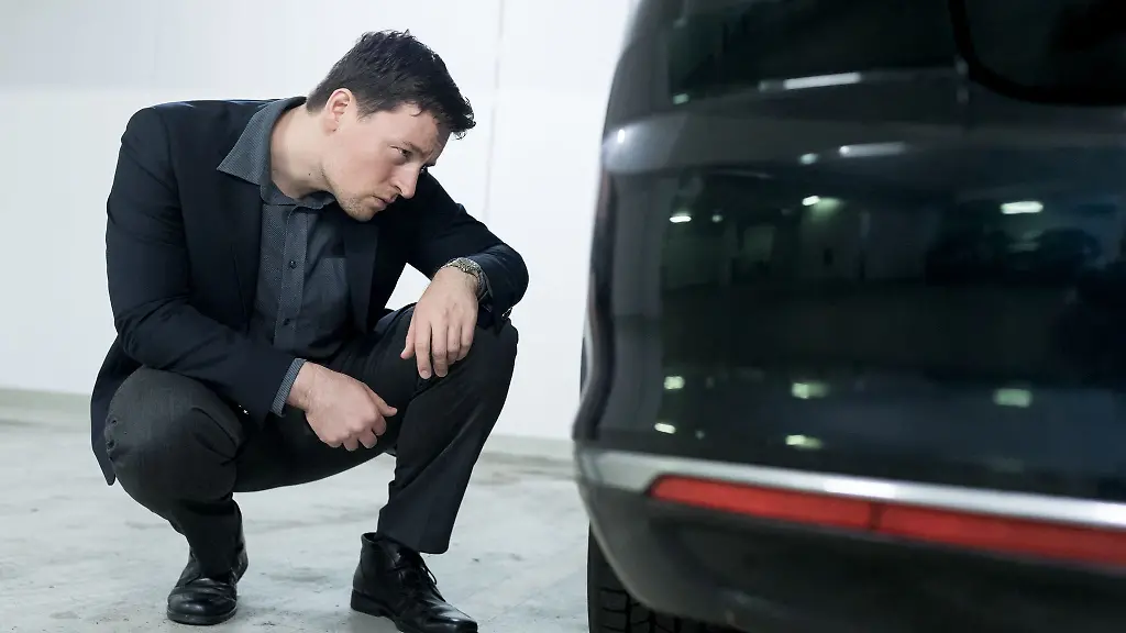 Ja-toll-wo-kommt-das-denn-her-Unfallflucht-ist-fuer-Betroffene-nicht-nur-aergerlich-denn-ohne-entsprechende-Versicherung-bleibt-man-auf-dem-Schaden-sitzen-wenn-der-Verursacher-nicht-gefunden-wird