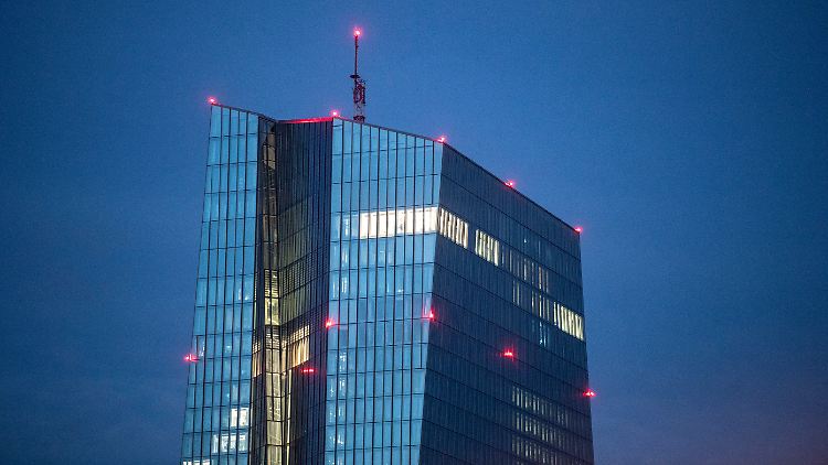 Die Europäische Zentralbank hält den Leitzins im Euroraum auf dem Rekordtief von null Prozent. 