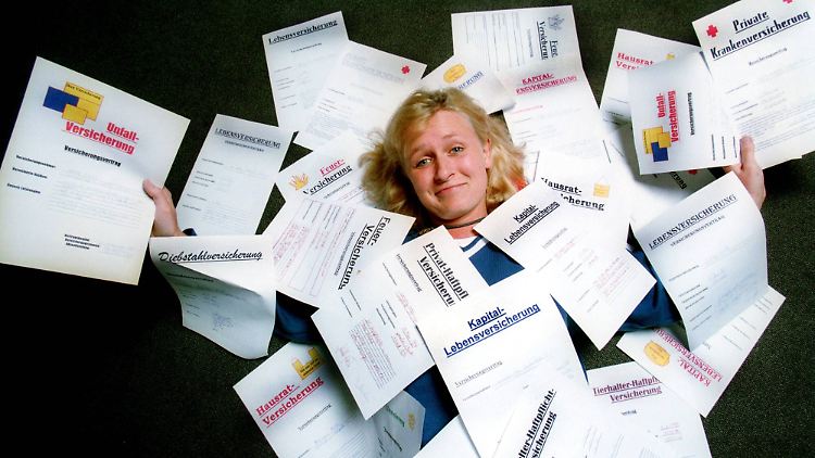Viele Policen, viel Papier: Braucht man das alles?