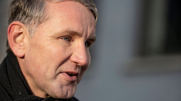 Das Rechen-Genie Björn Höcke freut sich manchmal über unbekannte Dinge.