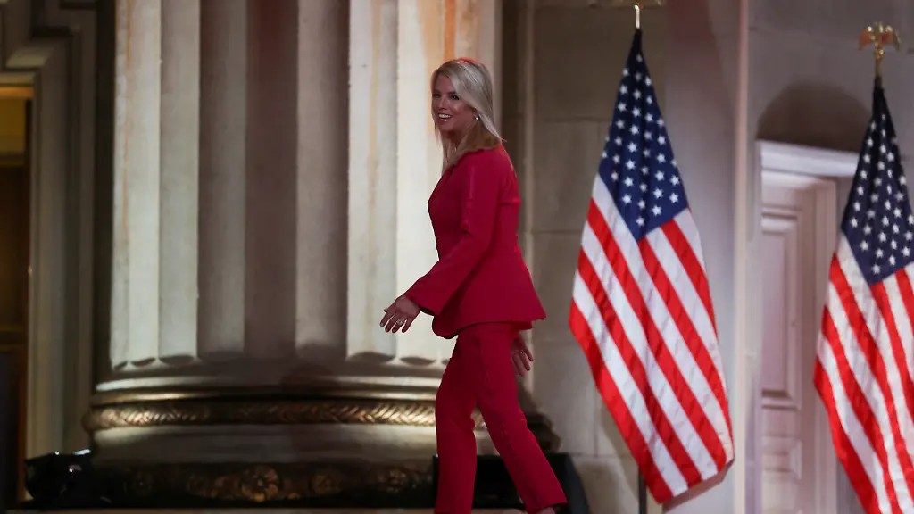 2025-01-29T145013Z-1155628009-RC2PJCAOMTKC-RTRMADP-3-USA-TRUMP-BONDI