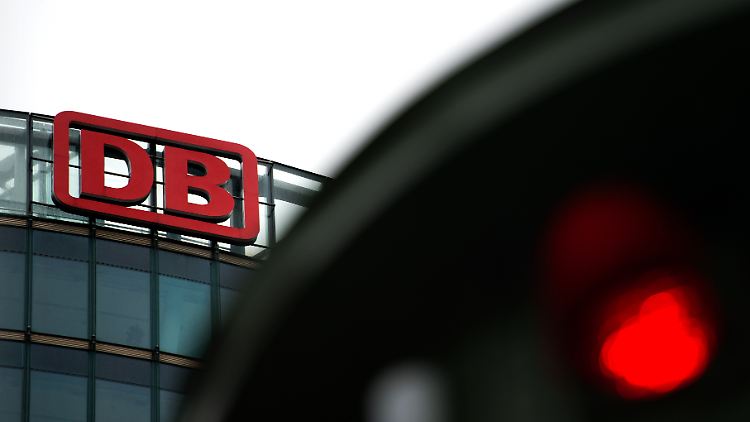 Sechs Milliarden Euro an Corona-Hilfen stehen für die Deutsche Bahn bereit, doch die hat offenbar keine Eile.