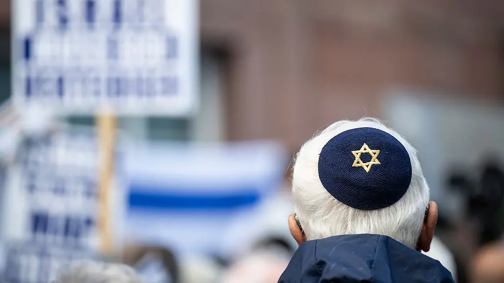 Auch-in-Hessen-erfahren-Menschen-und-Einrichtungen-antisemitische-Uebergriffe