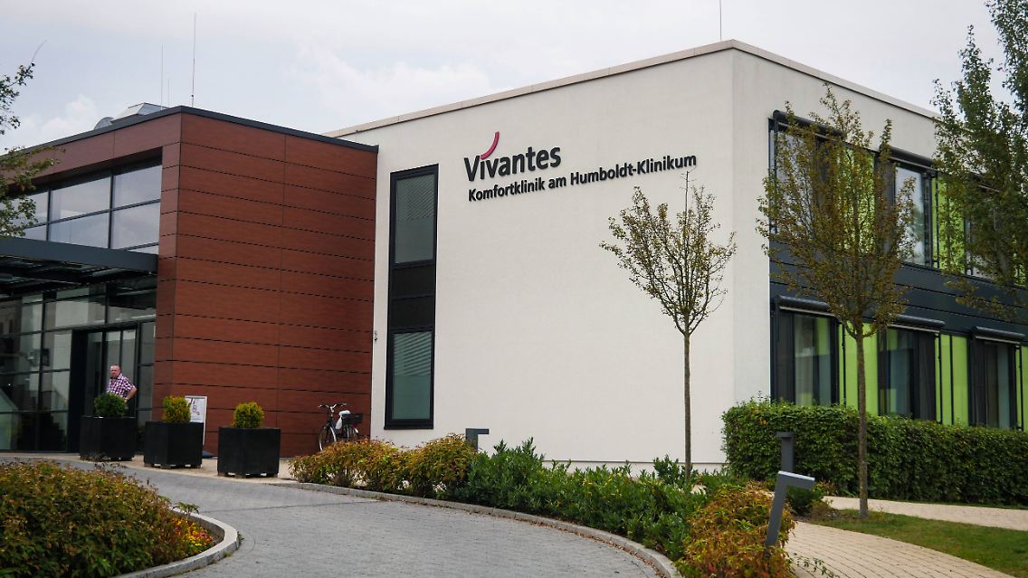 Quarantäne und Aufnahmestopp: Im Humboldt-Klinikum im Bezirk Reinickendorf geht die britische Corona-Variante um.