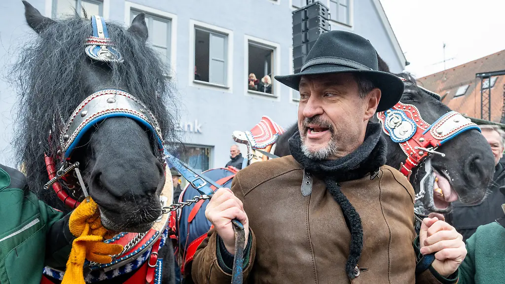 63178a5f548fbaa52cb207f1b729a7ef