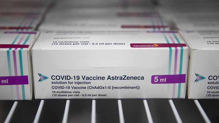 Anders als die Vakzine von Biontech und Moderna lässt sich der Impfstoff von Astrazeneca bei einfacher Kühlschranktemperatur lagern.