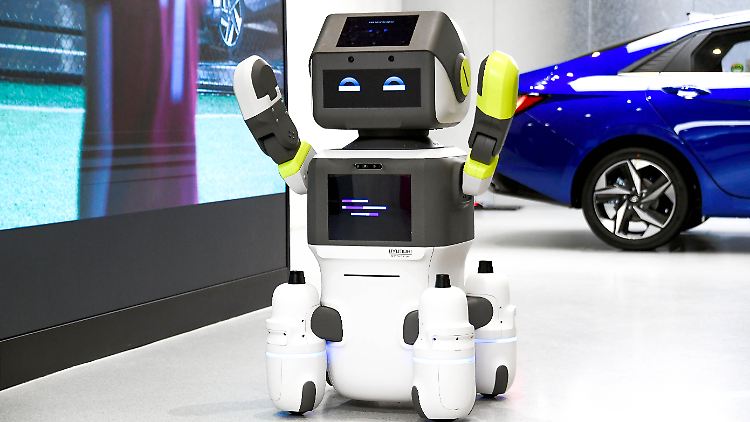 DAL-e heißt der humanoide Roboter von Hyundai, der gerade seine Probezeit in einem Autohaus in Seoul hat.
