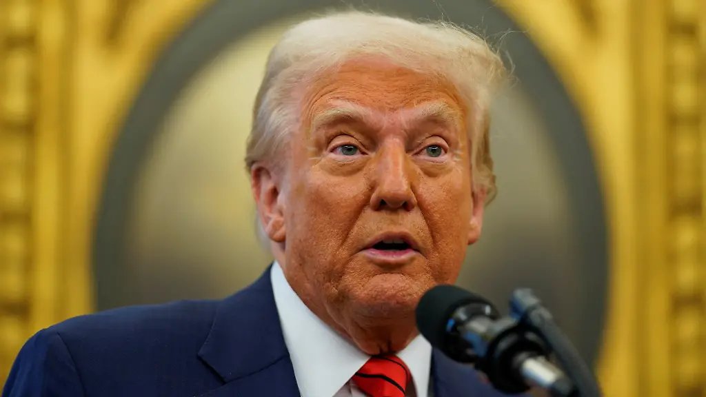 2025-02-05T165703Z-459258473-RC2GOCA6RT0F-RTRMADP-3-USA-TRUMP-BONDI