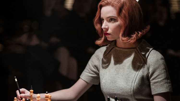 Anya Taylor-Joy spielt in "Das Damengambit" das fiktive Schachtalent Beth Harmon.