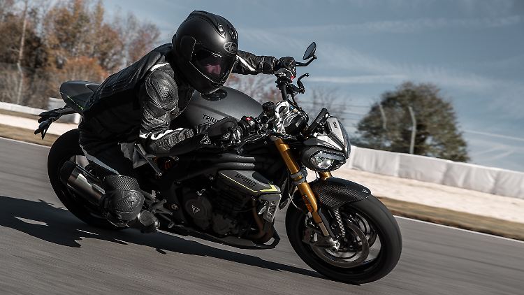 Auch bei den Fahrassistenzsystemen für die Speed Triple 1200 RS hat sich Triumph einiges einfallen lassen.