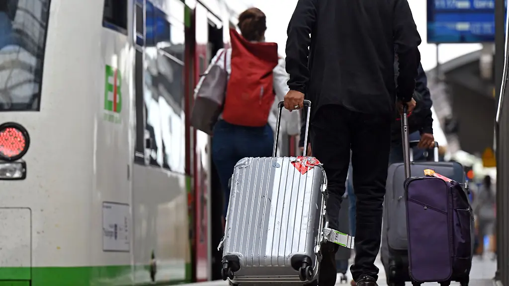 Kuenftig-sollen-auch-batteriebetriebene-Zuege-durch-Thueringen-fahren