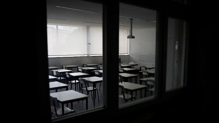 Bis zum 14. Februar findet an deutschen Schulen nur Notbetreuung statt. Öffnungen sind umstritten. 