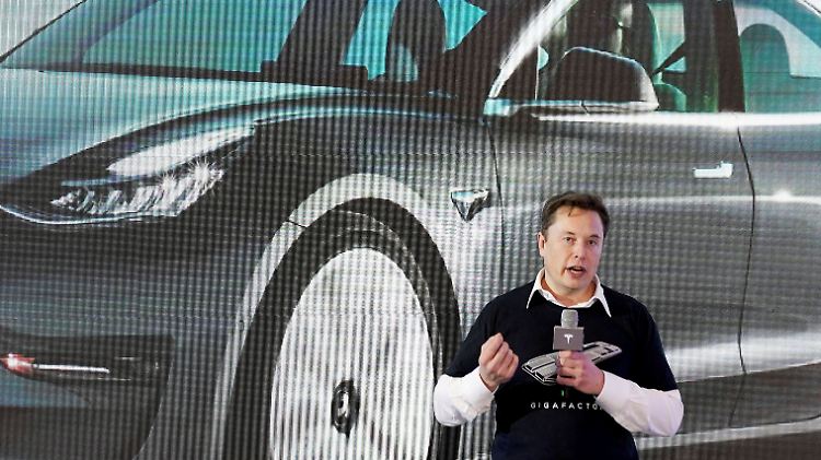 Die eingenommenen Bitcoin will Elon Musk auf keinen Fall in herkömmliche Währungen tauschen.