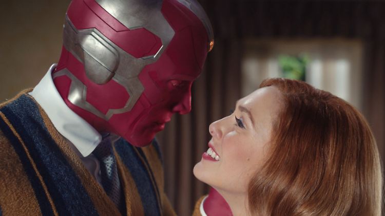 Die "Avengers" Wanda Maximoff (Elizabeth Olsen) und Vision (Paul Bettany) suchen nach Normalität.