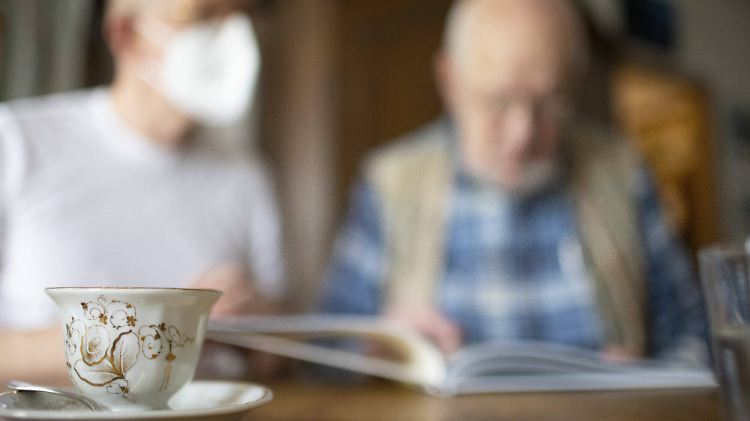 Eine enorme Herausforderung: die Pflege kranker Angehöriger. 