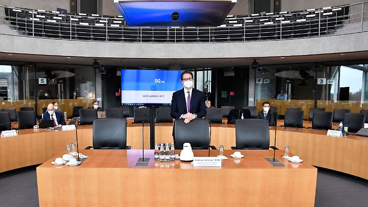Verkehrsminister Scheuer weist alle Forderungen der Unternehmen zurück.