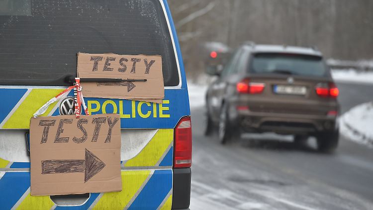 Bereits seit Sonntag müssen Grenzgänger aus Tschechien bei der Einreise einen negativen Corona-Test vorlegen, der nicht älter als 48 Stunden sein darf.