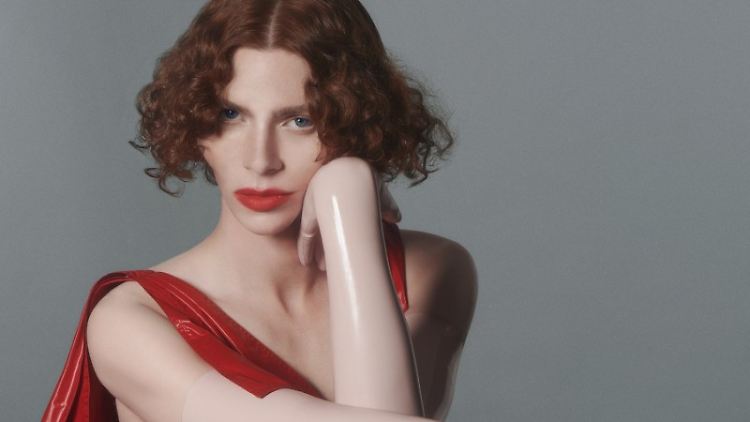 Sophie war für ihr 2018 erschienenes Album für einen Grammy nominiert (Bild: Transgressive Records). 