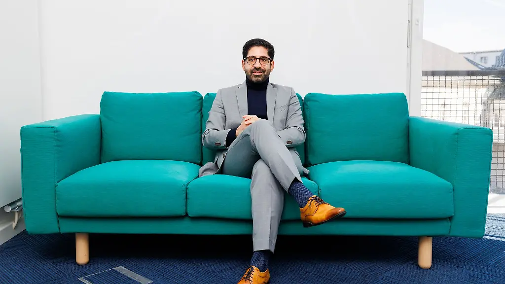 Hessens-Wirtschaftsminister-Kaweh-Mansoori-SPD-aeussert-sich-zur-angestrebten-Verbilligung-von-Wohnungsbau